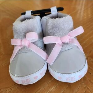 Bebe gray and pink faux fur shoes Size 2 baby 3-6 mths
